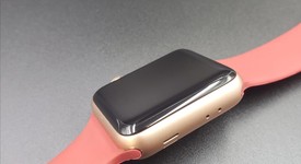 Good
													Apple Watch Series 3 38mm - Unlocked, Gold, A1860, Aluminum, photo 4 of 6