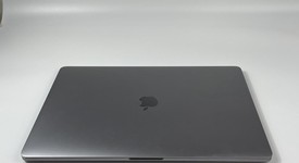 Good
													MacBook Pro 2017 (With Touch Bar) - 15" - I7, Gray, 512 GB, 16 GB, photo 3 of 8