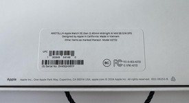 New
													Apple Watch SE 2nd Gen 40mm - Midnight, A2722 - GPS, Aluminum, photo 5 of 7