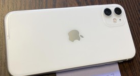 Fair
													Apple iPhone 11 - Unlocked, White, 64 GB, A2111, photo 5 of 11