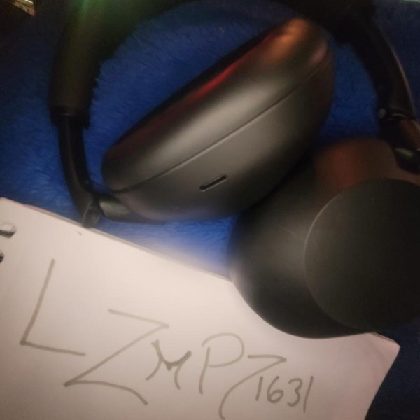 Sony WH-1000XM6 - Black