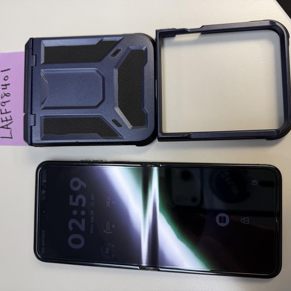 Motorola Razr Plus (2024) - T-Mobile, 256 GB, Navy Blue, 12 GB