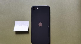 Good
													Apple iPhone SE 2nd Gen 2020 - Unlocked, Black, 128 GB, A2275, photo 3 of 4