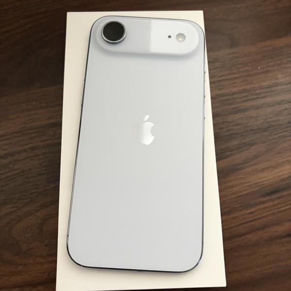 Apple iPhone Air - Unlocked, 512 GB, Sky Blue, A3260