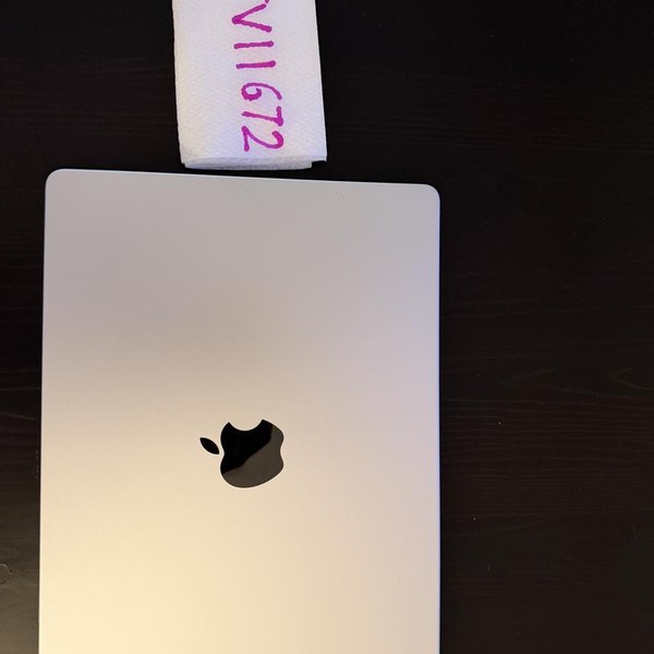 MacBook Pro Late 2023 (M3) - 14 inch - 512 GB, Silver, 18 GB, Apple M3 Pro 12-core, 18-core GPU