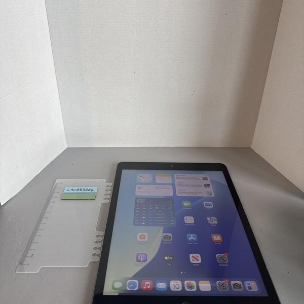 Apple iPad 9th Gen - Wi-Fi, 256 GB, Gray, A2602