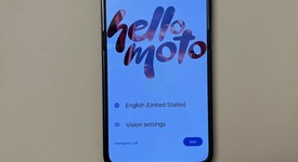 Mint
													Motorola Razr (2024) - Unlocked, Gray, 256 GB, 8 GB, photo 1 of 8