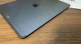 Good
													Apple iPad Pro 12.9" 4th Gen 2020 - Unlocked, Gray, 128 GB, A2069, photo 4 of 6