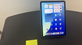Mint
													Apple iPad Air 5th Gen - Unlocked, Purple, 256 GB, A2589, photo 1 of 9