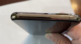Mint
													Apple iPhone 11 Pro - Unlocked, Gold, 64 GB, A2160, photo 5 of 10