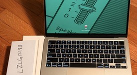 Good
													MacBook Air 2025 (M4) - 13" - Apple M4, Starlight, 256 GB, 16 GB, photo 1 of 9