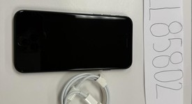 Mint
													Apple iPhone SE 3rd Gen 2022 - Unlocked, Midnight, 64 GB, A2595, photo 3 of 7