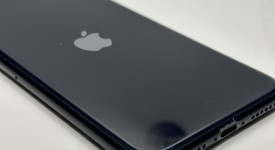 Good
													Apple iPhone SE 3rd Gen 2022 - Unlocked, Midnight, 128 GB, A2595, photo 5 of 7