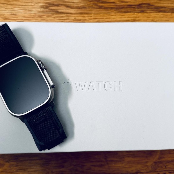 Apple Watch Ultra 2 49mm - Unlocked, Natural, A2986