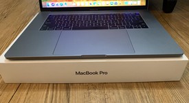Mint
													MacBook Pro 2017 (With Touch Bar) - 15" - I7, Gray, 256 GB, 16 GB, photo 2 of 11