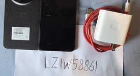 Mint
													OnePlus Open - Unlocked, Black, 512 GB, 16 GB, photo 4 of 7