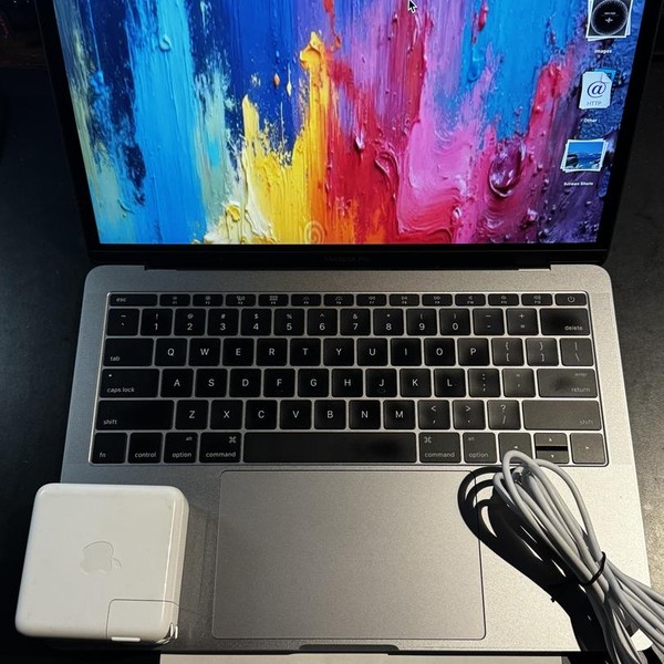 MacBook Pro 2016 (With Touch Bar) - 13 inch - 256 GB, Gray, 8 GB