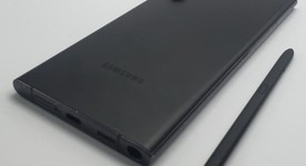 Good
													Samsung Galaxy S22 Ultra - Verizon, Black, 128 GB, 8 GB, SM-S908U, photo 3 of 4