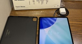 Mint
													Apple iPad Pro 13" (M4) 2024 - Unlocked, Black, 1 TB, 16 GB, A2926, Nano-texture Glass, photo 1 of 8
