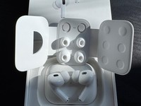 Apple AirPods Pro 2