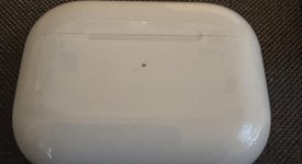 Used
													Apple AirPods Pro 2 - USB-C, photo 2 of 8