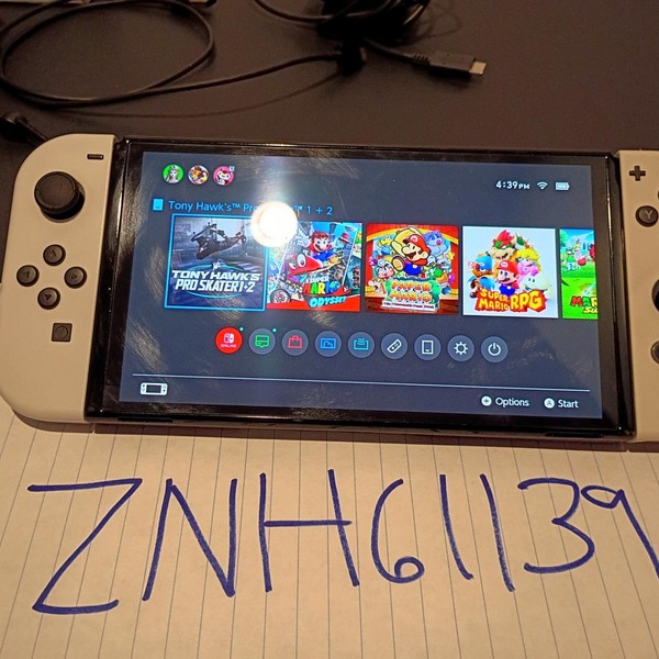 Nintendo Switch - OLED - 64 GB, White