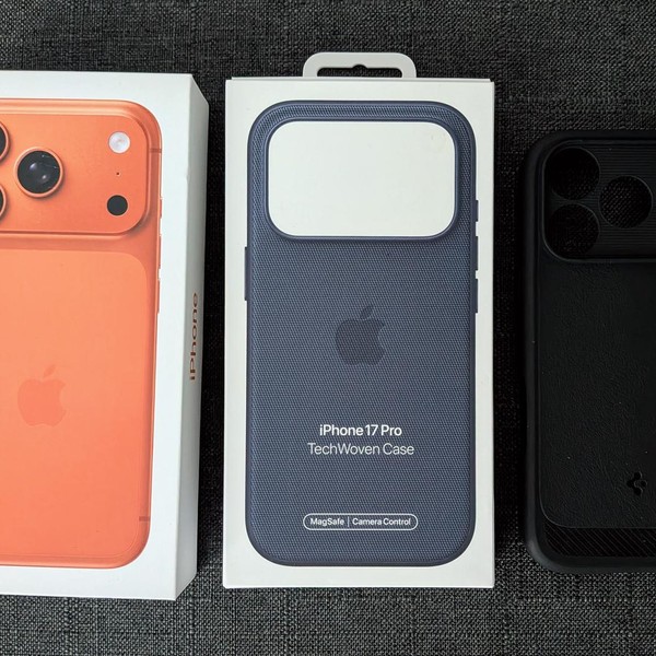 Apple iPhone 17 Pro - Unlocked, 256 GB, Cosmic Orange, A3256