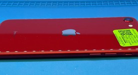 Mint
													Apple iPhone SE 3rd Gen 2022 - Verizon, Red, 128 GB, A2595, photo 3 of 3