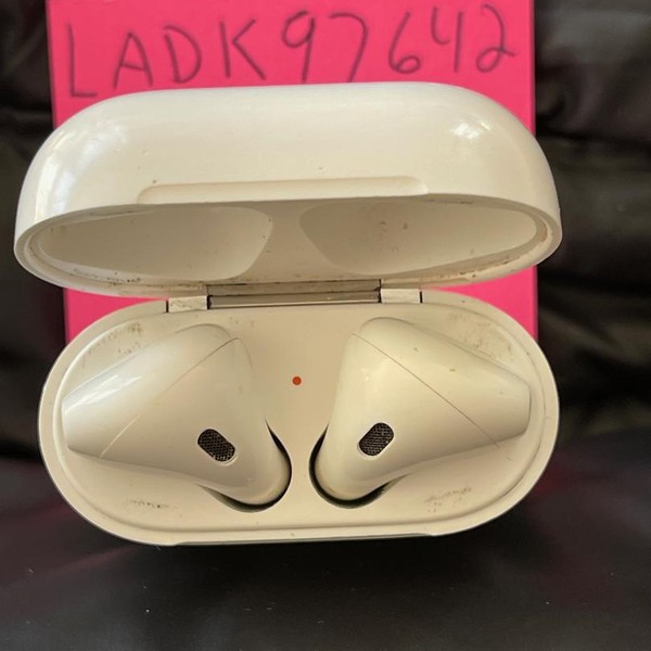 Apple AirPods 2nd Gen - Lightning Case
