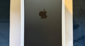 Mint
													Apple iPhone 16 Pro Max - Unlocked, Black, 256 GB, A3084, photo 2 of 8