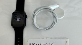 Fair
													Apple Watch Series 7 41mm - Midnight, A2473 - GPS, Aluminum, photo 1 of 6