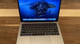 Good
													MacBook Pro 2018 (With Touch Bar) - 13" - I7, Gray, 512 GB, 16 GB, photo 1 of 9