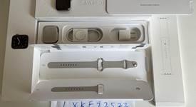 Mint
													Apple Watch Series 5 44mm - Unlocked, Gold, A2095 Cellular, Stainless Steel, photo 2 of 13