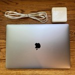 Good MacBook Pro 2019 - 15 inch - 1 TB, Gray, 32 GB, Intel Core i9