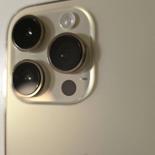 Apple iPhone 14 Pro - Unlocked, 128 GB, Gold, A2650