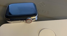 Mint
													Apple Watch Series 6 40mm - Unlocked, Silver, A2293 - Cellular, Stainless Steel, photo 3 of 7