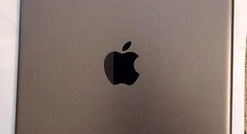 Good
													Apple iPad 9th Gen - Unlocked, Gray, 64 GB, A2603, photo 3 of 4