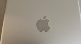 Good
													Apple iPad 5th Gen - Wi-Fi, Silver, 128 GB, A1822, photo 4 of 5