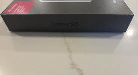 New
													Samsung Galaxy S25 - T-Mobile, Navy Blue, 128 GB, 12 GB, SM-S931U, photo 3 of 5