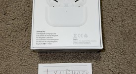 Used
													Apple AirPods Pro - MagSafe Case, photo 2 of 4