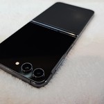 Mint Samsung Galaxy Z Flip5 - Unlocked, Graphite, 512 GB, 8 GB, SM-F731U1