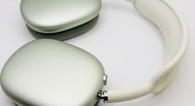 Used
													Apple AirPods Max - Green, photo 4 of 9