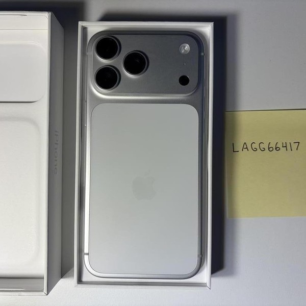 Apple iPhone 17 Pro Max - AT&T, 256 GB, Silver, A3257
