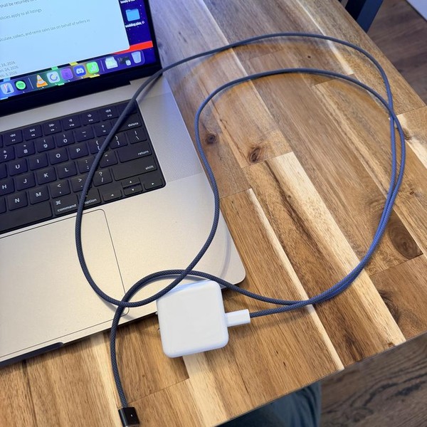 MacBook Pro 2023 - 16 inch - Apple M2 Max, Gray, 1 TB, 32 GB