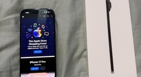 Mint
													Apple iPhone Air - Unlocked, Space Black, 256 GB, A3260, photo 2 of 14