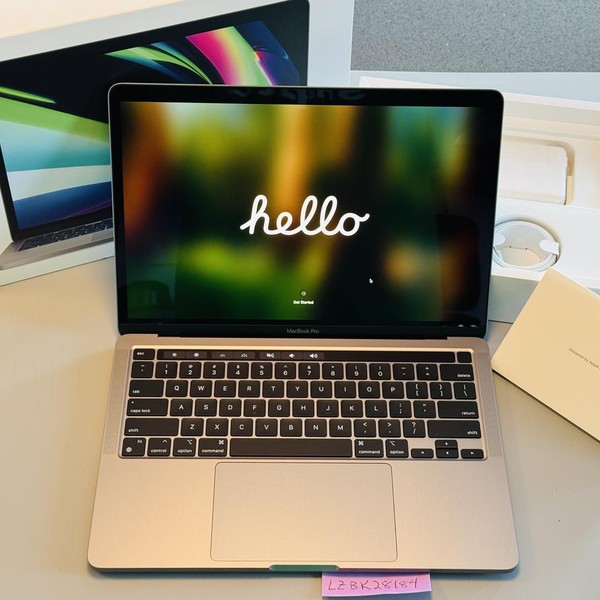 MacBook Pro 2020 - 13 inch - 256 GB, Gray, 8 GB, Apple M1