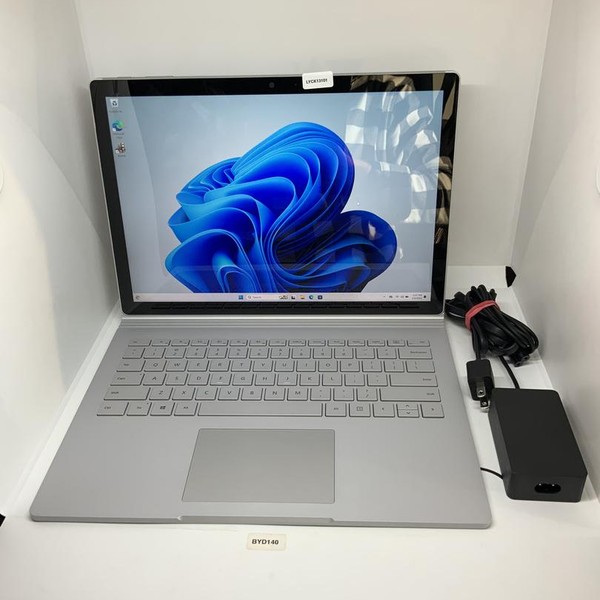 Microsoft Surface Book 2 13.5 inch - 256 GB, 8 GB, Intel Core i5