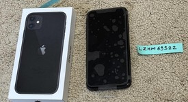 Mint
													Apple iPhone 11 - Unlocked, Black, 64 GB, A2111, photo 5 of 17