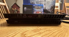 Mint
													PlayStation 4 - Black, 500 GB, Standard, photo 3 of 4