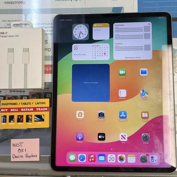 Apple iPad Pro 12.9 inch 6th Gen 2022 - Wi-Fi, 128 GB, Gray